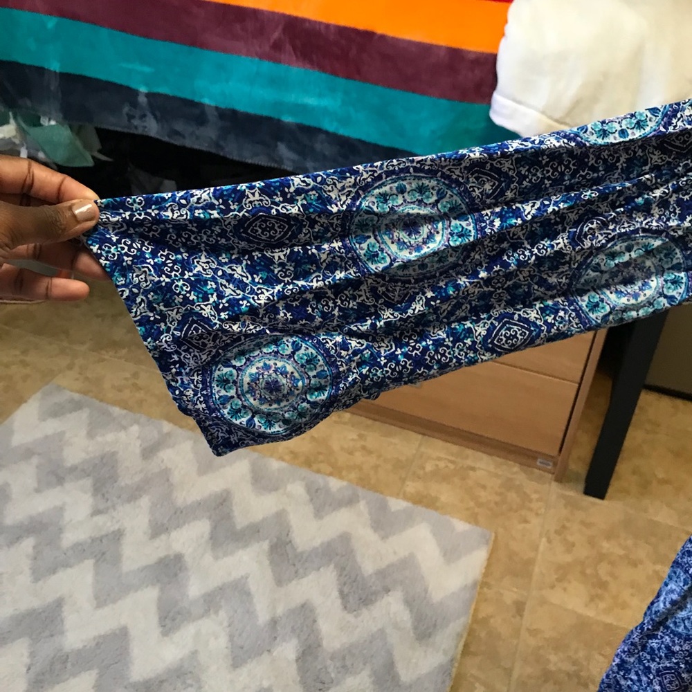 Blue Pattern Dress! - Picture 6 of 6